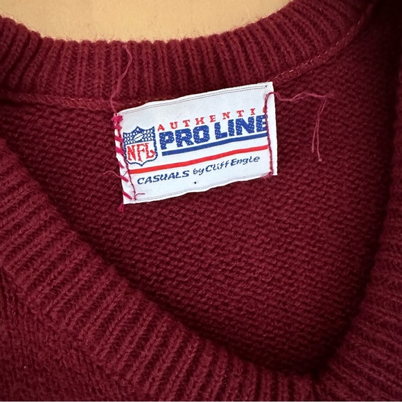 VINTAGE 90S WASHINGTON REDSKINS NFL SWEATER - Picture 3 of 4